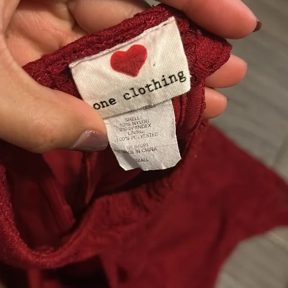 One Clothing Scarlet Lace Halter Dress with High Neckline size S - Picture 4 of 7